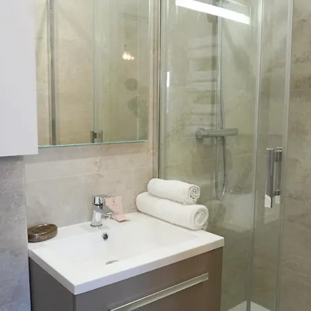 Apartment Proche Carlton & Croisette, 301 - Palmazur *